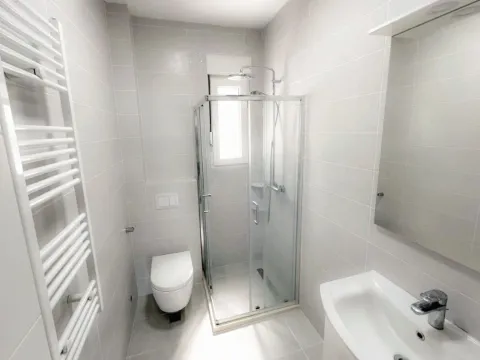 Sale, two bedroom apartment, 72m², Mažina, Tivat - image 3