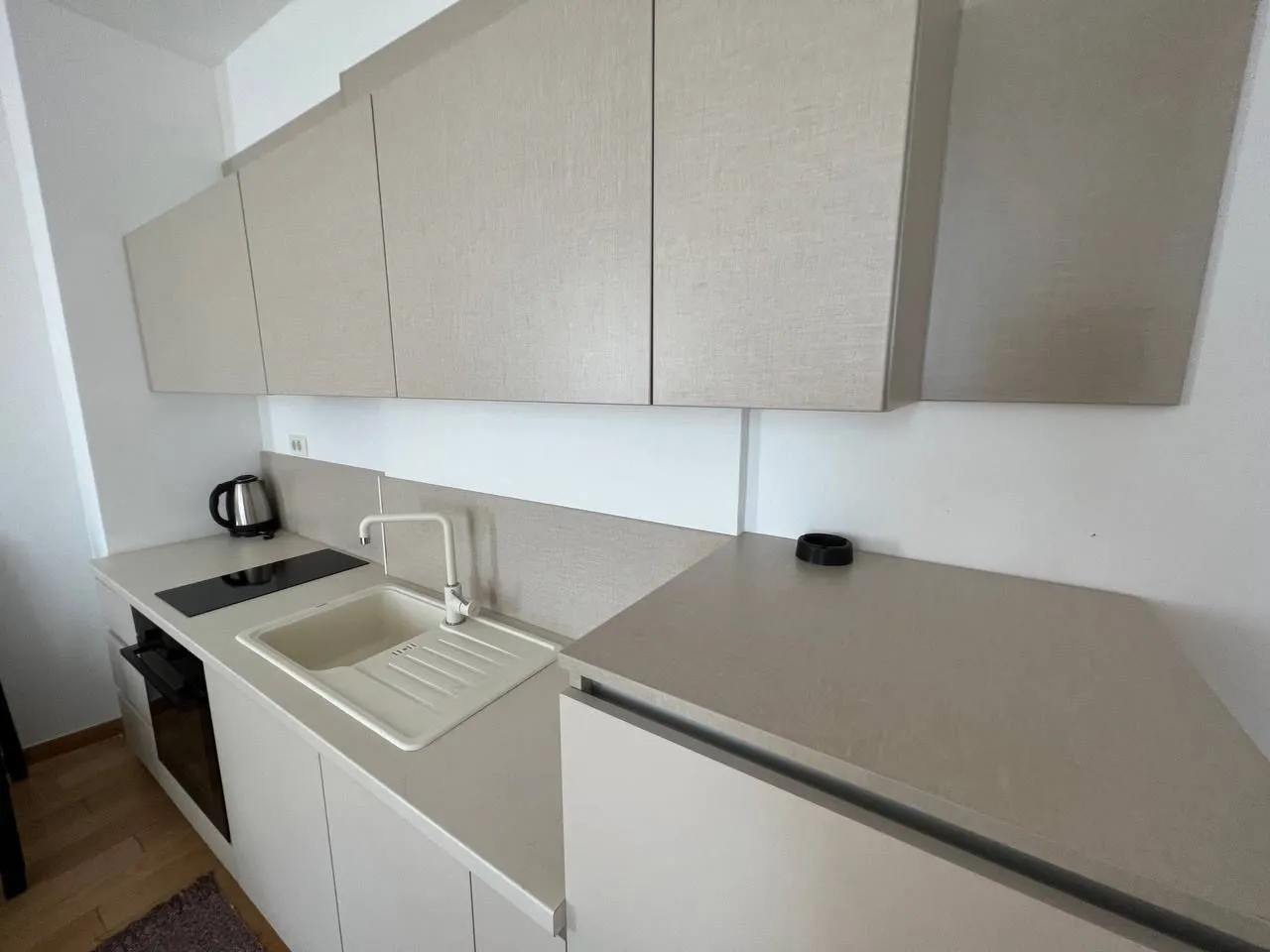 Rent, one bedroom apartment, 52m², Centar, Budva