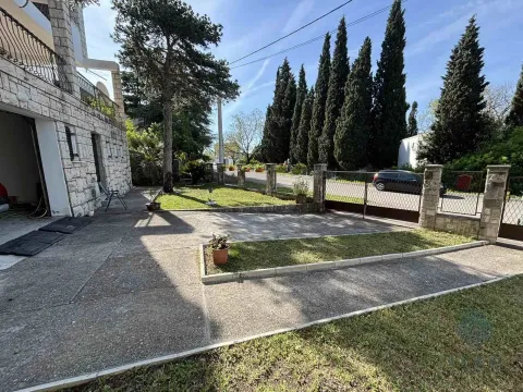 Prodaja, dvosoban stan, 117m², Sutomore, Bar - image 16