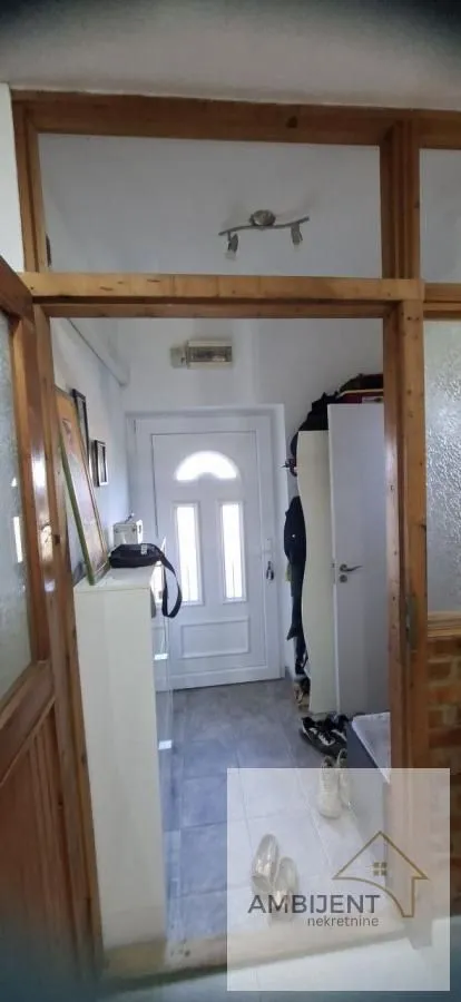 Prodaja, trosoban stan, 55m², Zemun Sve Podlokacije, Beograd