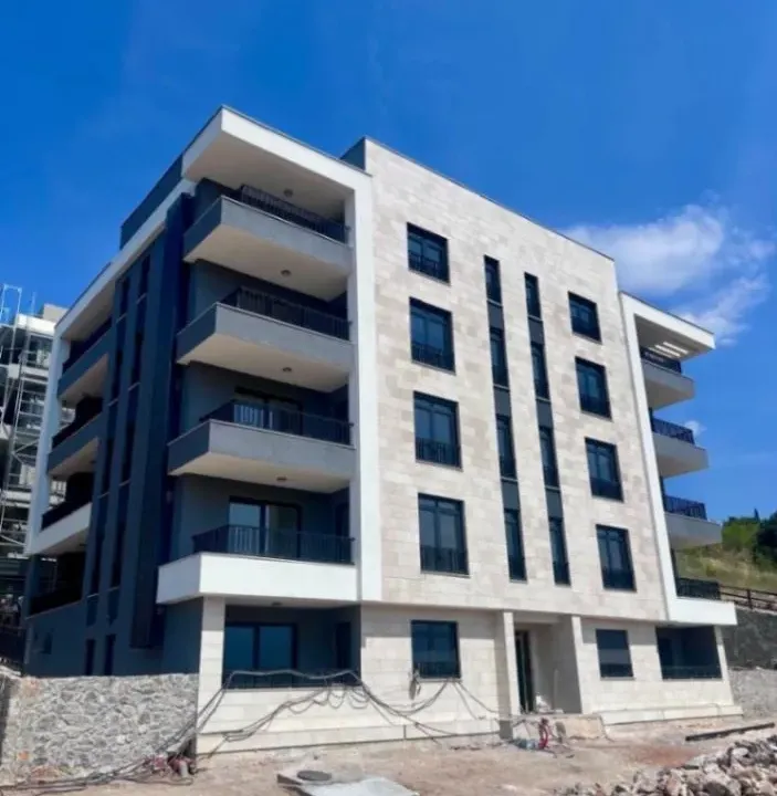 Sale, two bedroom apartment, 89m², Gorica C, Podgorica