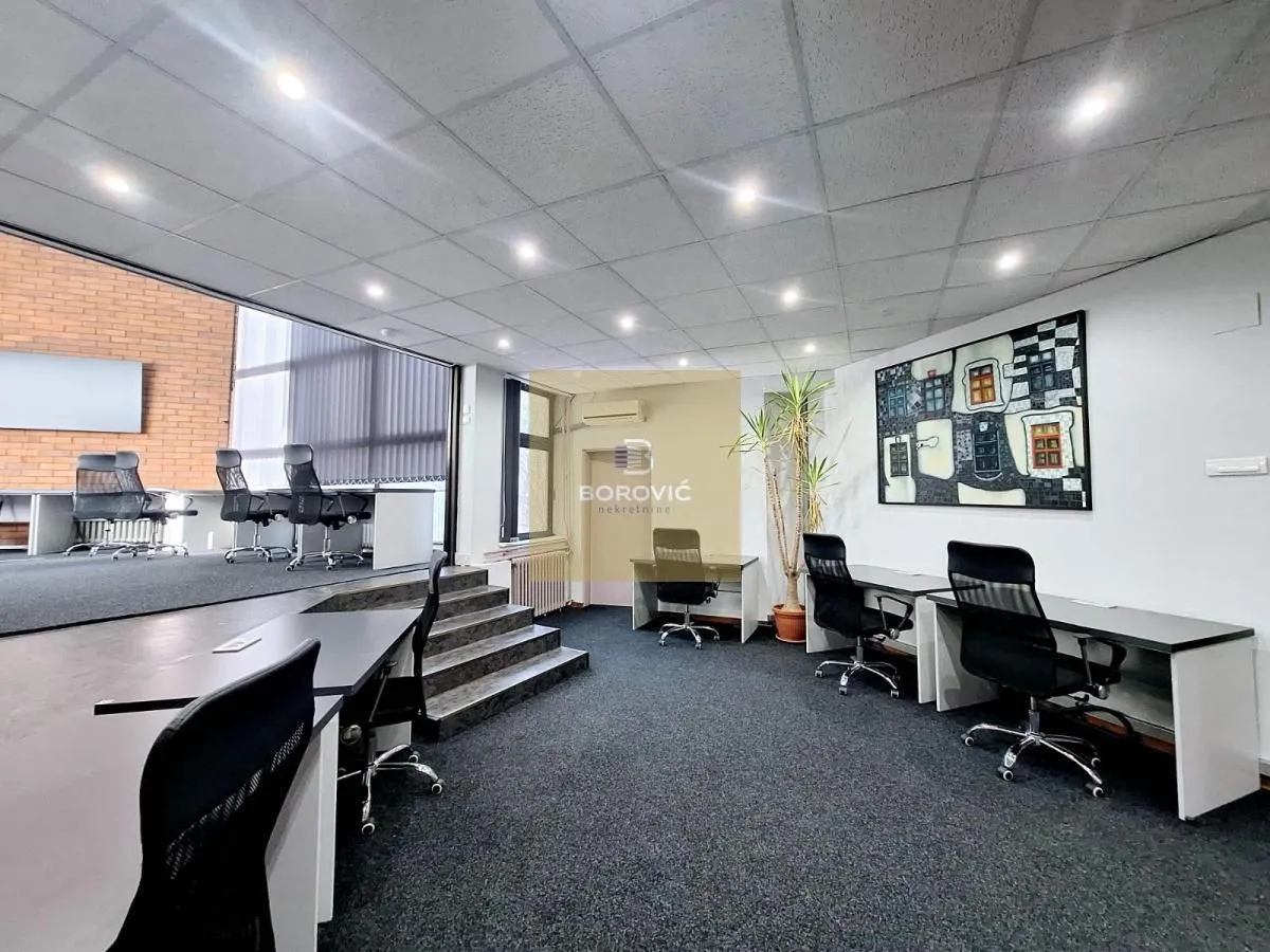 Rent, office space, 215m², Banovo Brdo, Beograd