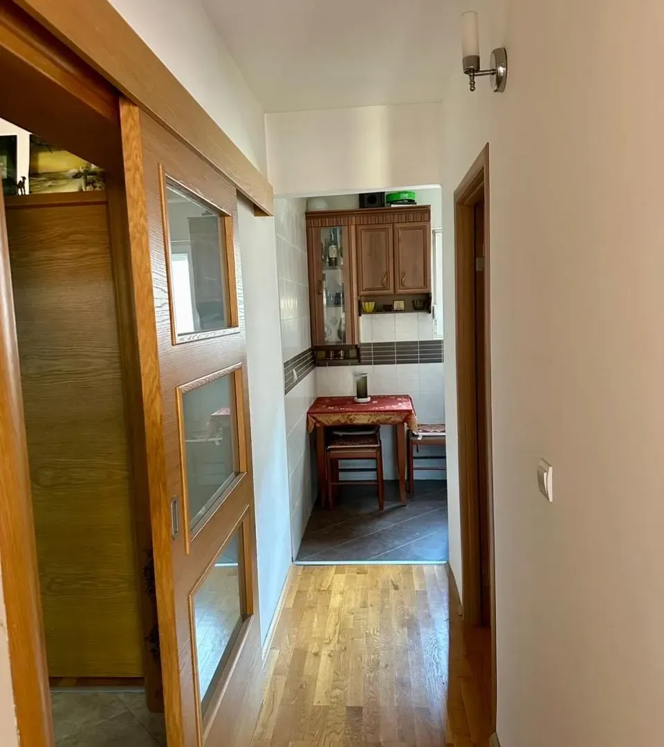 Prodaja, dvosoban stan, 49m², Centar, Bar