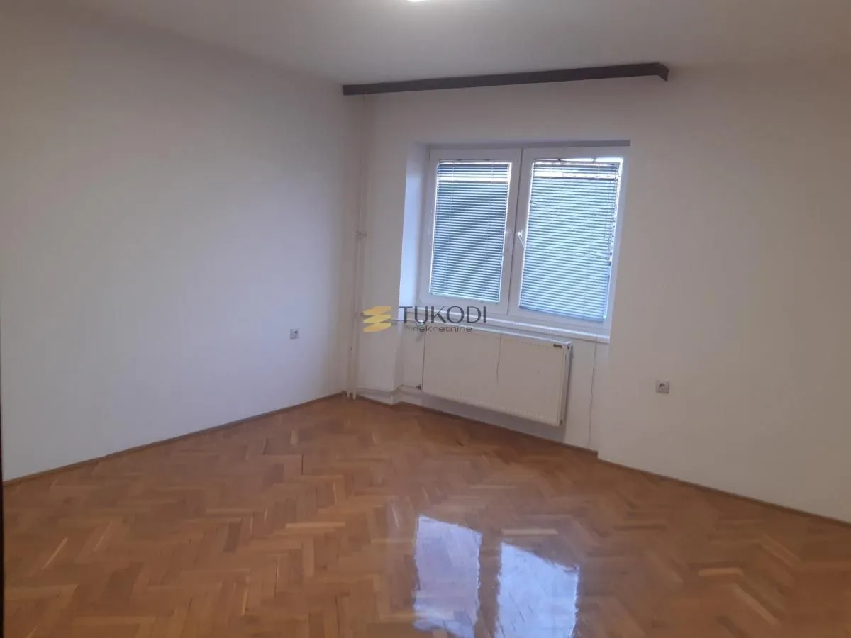 Rent, office space, 303m², Telep, Novi Sad Sve Podlokacije