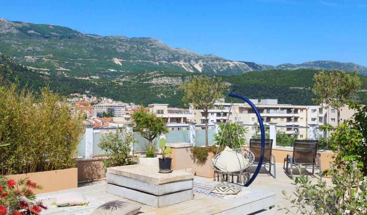 Prodaja, trosoban stan, 85m², Centar, Budva