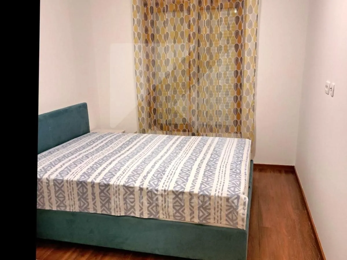 Izdavanje, jednosoban stan, 53m², Master Kvart, Podgorica