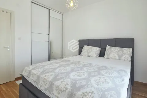 Rent, two bedroom apartment, 57m², Stari Aerodrom, Podgorica - image 10