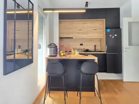 Prodaja, jednosoban stan, 46m², Stari Aerodrom, Podgorica - image 8