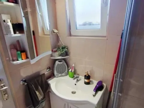 Sale, two bedroom apartment, 72m², Igalo, Herceg Novi - image 18