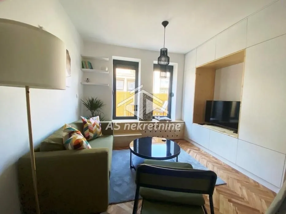 Rent, one bedroom apartment, 40m², Vračar Sve Podlokacije, Beograd