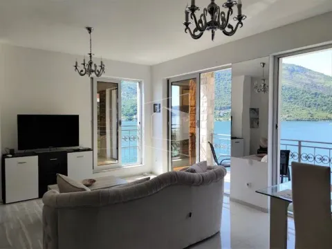 Prodaja, stan, 87m2, Lepetani, Tivat Prodaja, stan, 87m2, Lepetani, Tivat