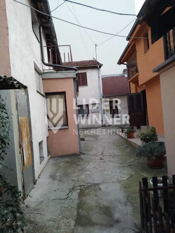Sale, house, 440m², Stepojevac, Lazarevac