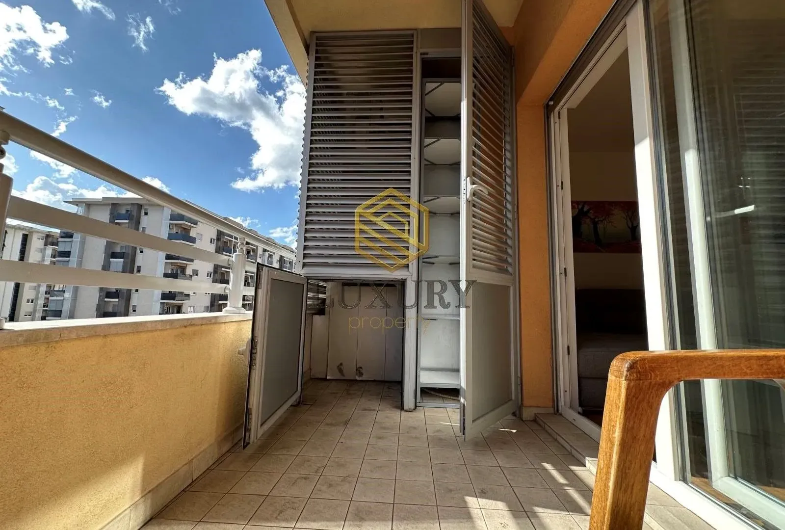 Izdavanje, jednosoban stan, 50m², City Kvart, Podgorica