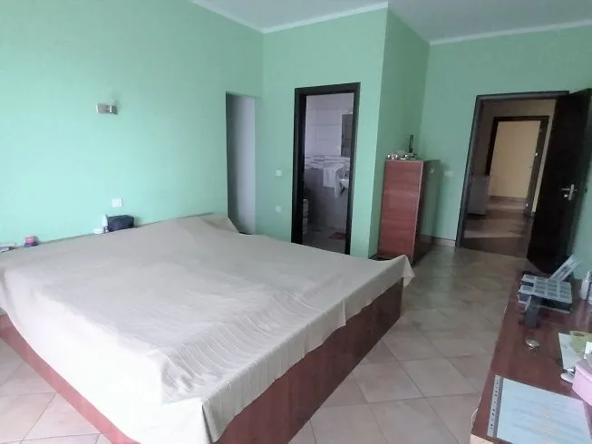 Prodaja, kuća, 250m², Novi Beograd Sve Podlokacije, Beograd