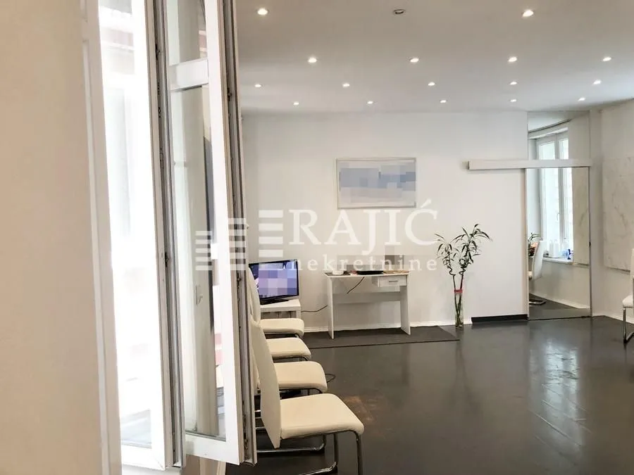 Izdavanje, dvosoban stan, 51m², Stari Grad, Beograd