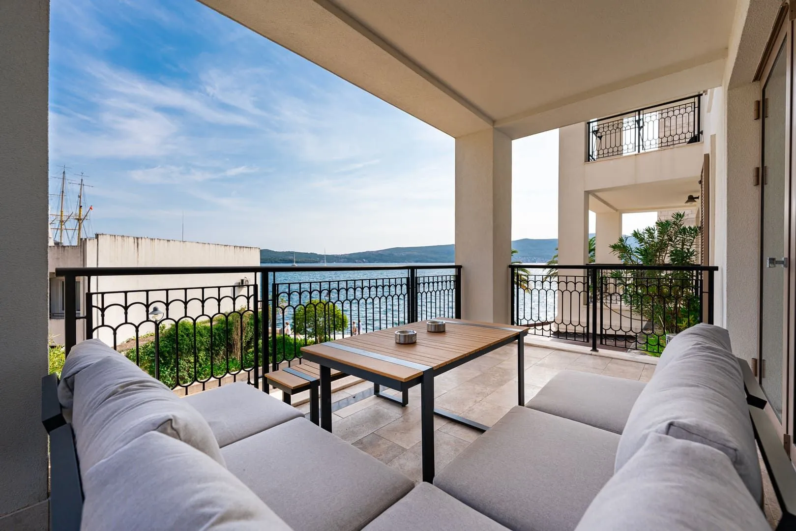 Prodaja, dvosoban stan, 107m², Porto Montenegro, Tivat