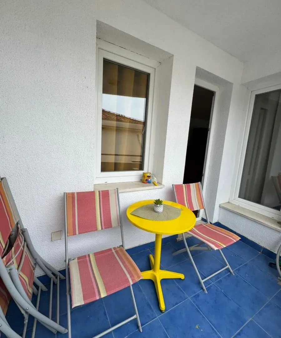 Rent, one bedroom apartment, 55m², Centar, Budva