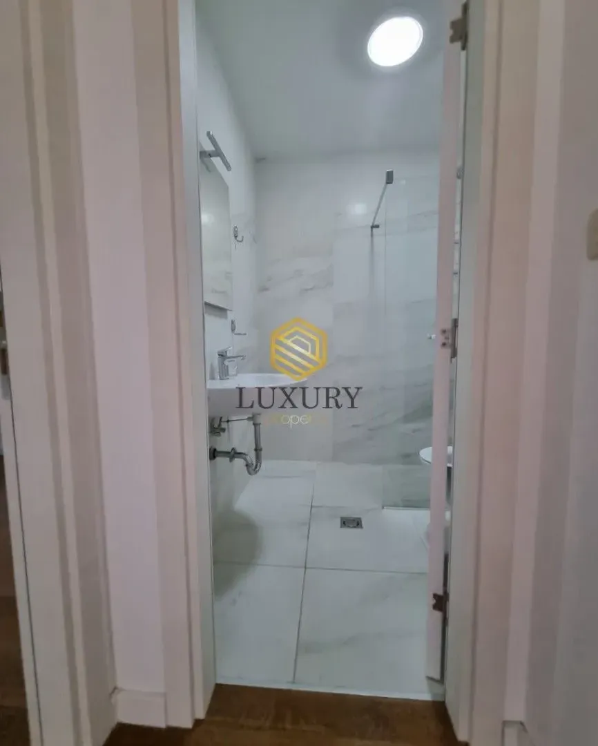 Prodaja, dvosoban stan, 59m², Dalmatinska ulica, Podgorica