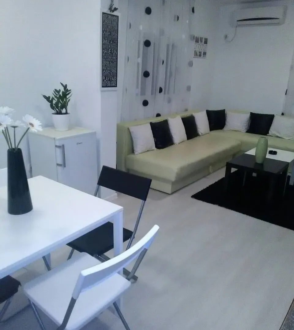 Sale, house, 290m², Šušanj, Bar
