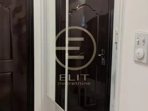 Izdavanje, dvosoban stan, 57m², Centar, Novi Sad - image 4