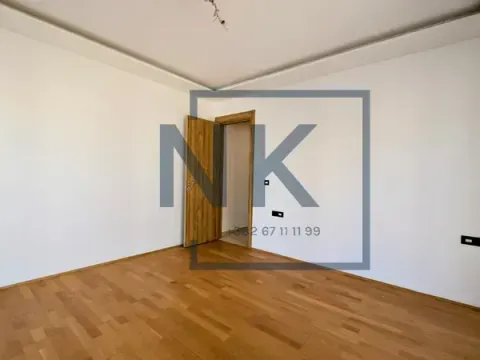 Prodaja, trosoban stan, 112m², Stari Aerodrom, Podgorica - image 12