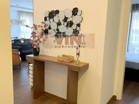 Prodaja, trosoban stan, 121m², Vračar, Šid - image 10