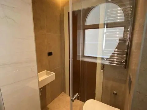 Prodaja, četvorosoban stan, 147m², Golf Naselje, Beograd - image 17