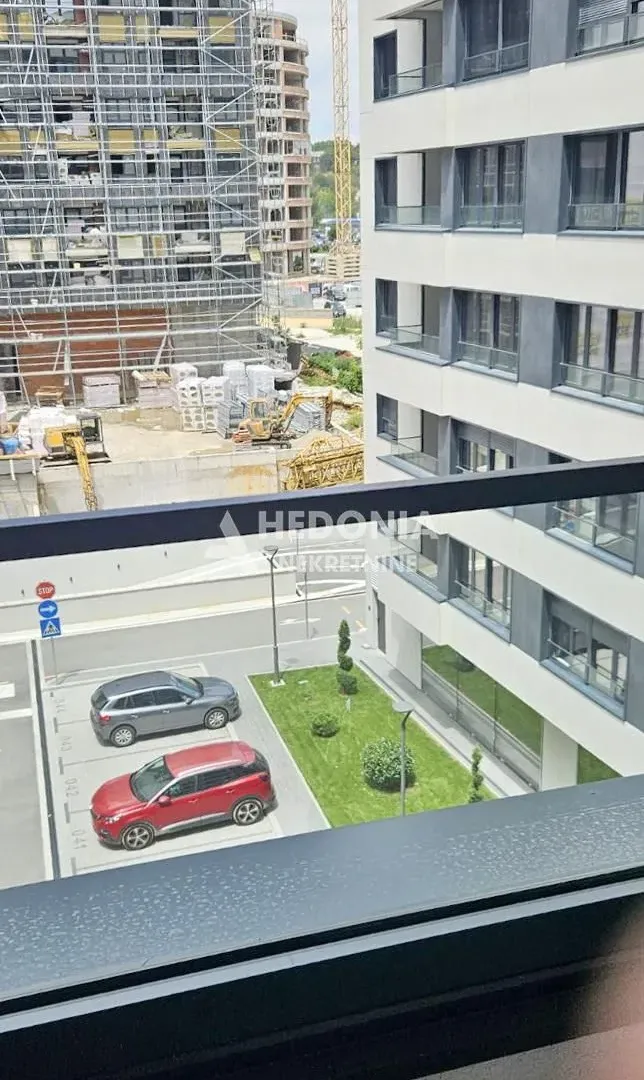 Izdavanje, trosoban stan, 84m², Novi Beograd Blok 65, Novi Beograd Sve Podlokacije