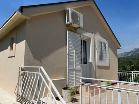 Prodaja, kuća, 114m², Sutomore, Bar - image 1