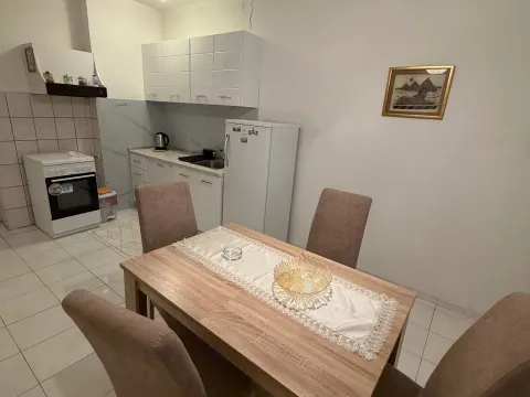 Rent, one bedroom apartment, 65m², Momišići, Podgorica - image 7
