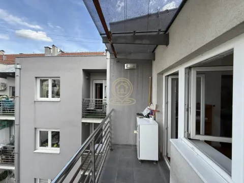 Izdavanje, trosoban stan, 80m², Centar, Novi Sad - image 7
