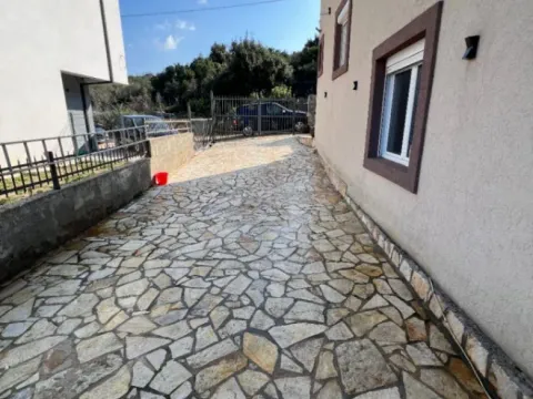 Izdavanje, kuća, 168m², Bar, Crna Gora - image 11