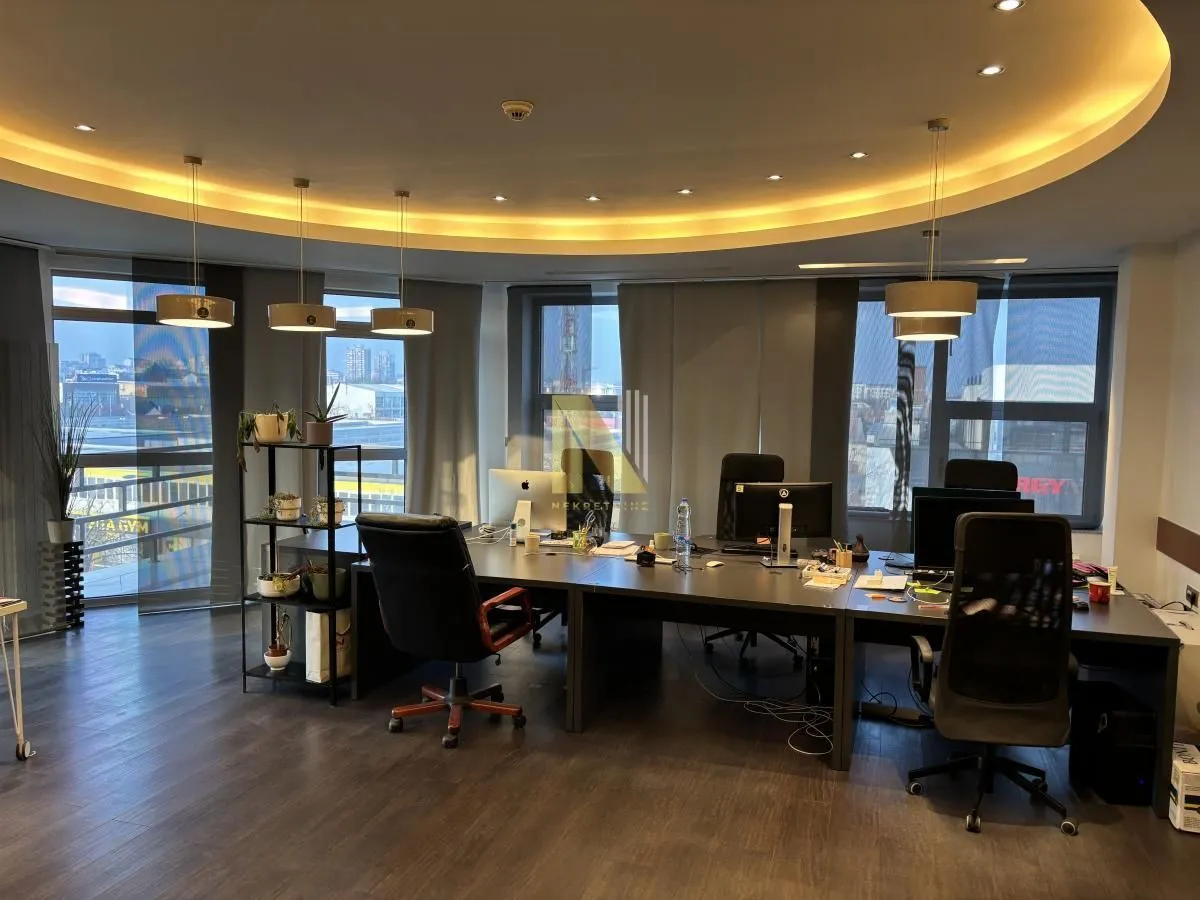 Rent, office space, 736m², Salajka, Novi Sad Sve Podlokacije
