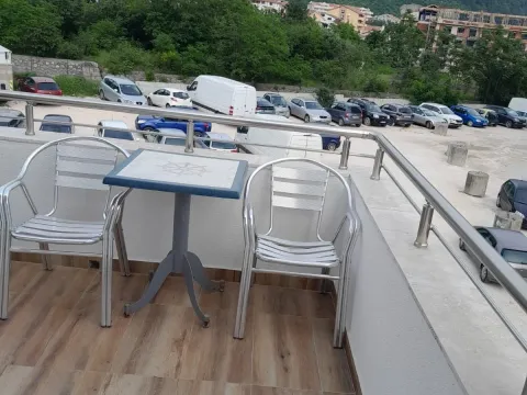 Rent, one bedroom apartment, 45m², Bijeli Do, Budva - image 9