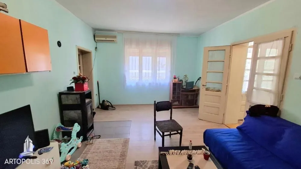 Sale, house, 248m², Dobanovci, Surčin