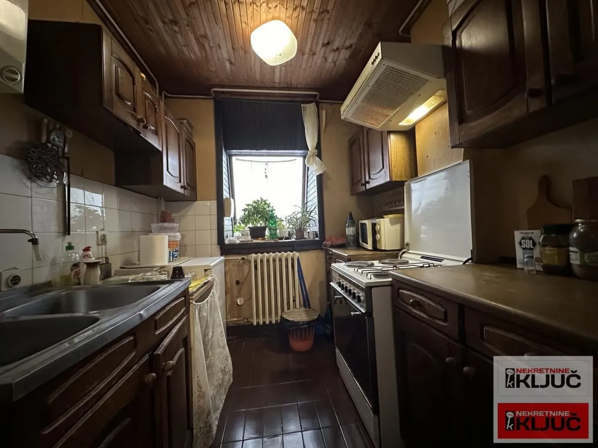 Prodaja, trosoban stan, 71m², Bulevar Oslobodjenja, Novi Sad Sve Podlokacije