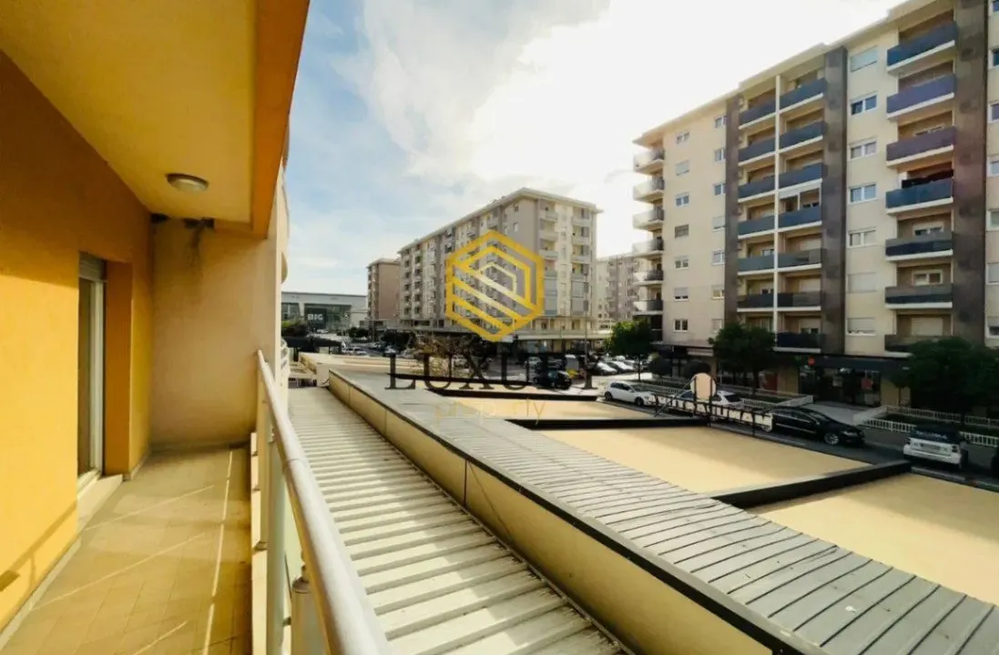 Izdavanje, poslovni prostor, 110m², City Kvart, Podgorica