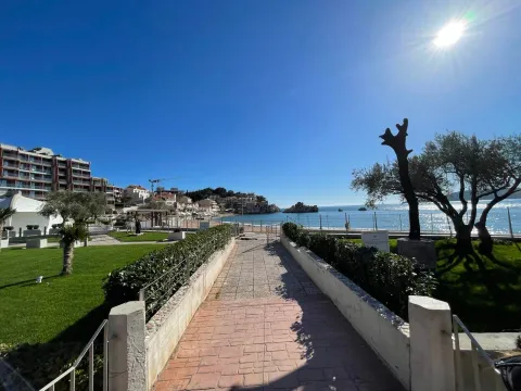 Izdavanje, garsonjera, 46m², Pržno, Budva - image 3