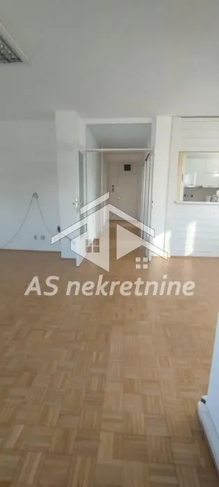 Izdavanje, stan, 110m², Novi Beograd Sve Podlokacije, Beograd