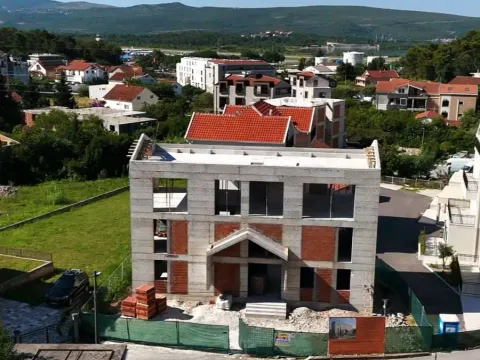 Sale, one bedroom apartment, 48m², Dumidran, Tivat - image 11