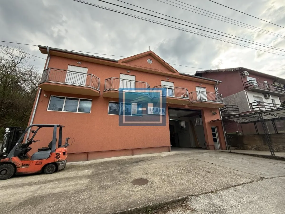 Rent, office space, 320m², Strelište, Jagodina
