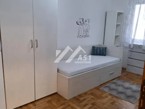 Izdavanje, trosoban stan, 70m², Bulevar Evrope, Novi Sad Sve Podlokacije - image 7