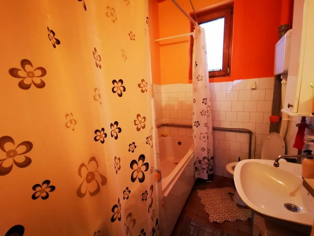 Prodaja, kuća, 130m², Centar, Jagodina