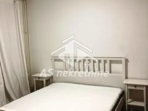 Izdavanje, četvorosoban stan, 80m², Skadarlija, Beograd - image 10