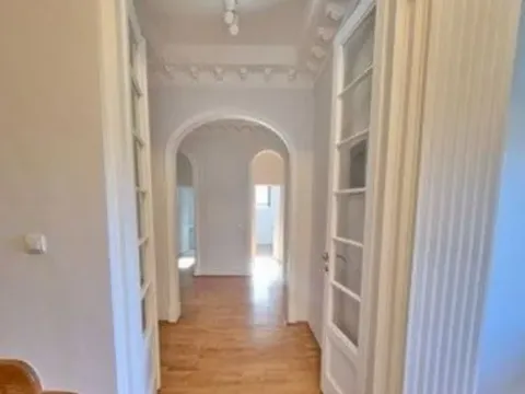 Izdavanje, kuća, 550m², Autokomanda, Voždovac Sve Podlokacije - image 8