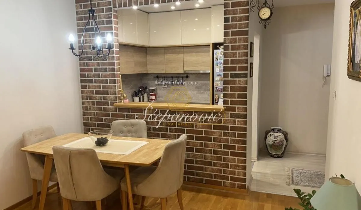 Prodaja, dvosoban stan, 55m², Bulevar patrijarha Pavla, Novi Sad Sve Podlokacije
