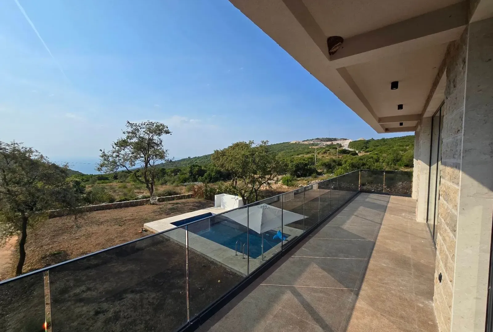 Rent, house, 250m², Višnjevo, Kotor