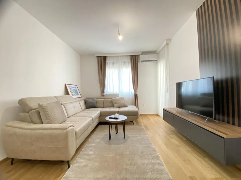 Izdavanje, jednosoban stan, 47m², City Kvart, Podgorica