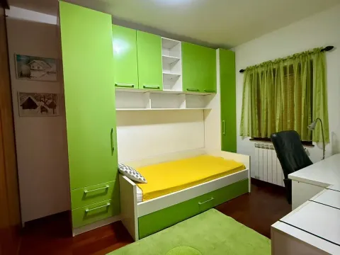 Izdavanje, trosoban stan, 100m², Tuški Put, Podgorica - image 8