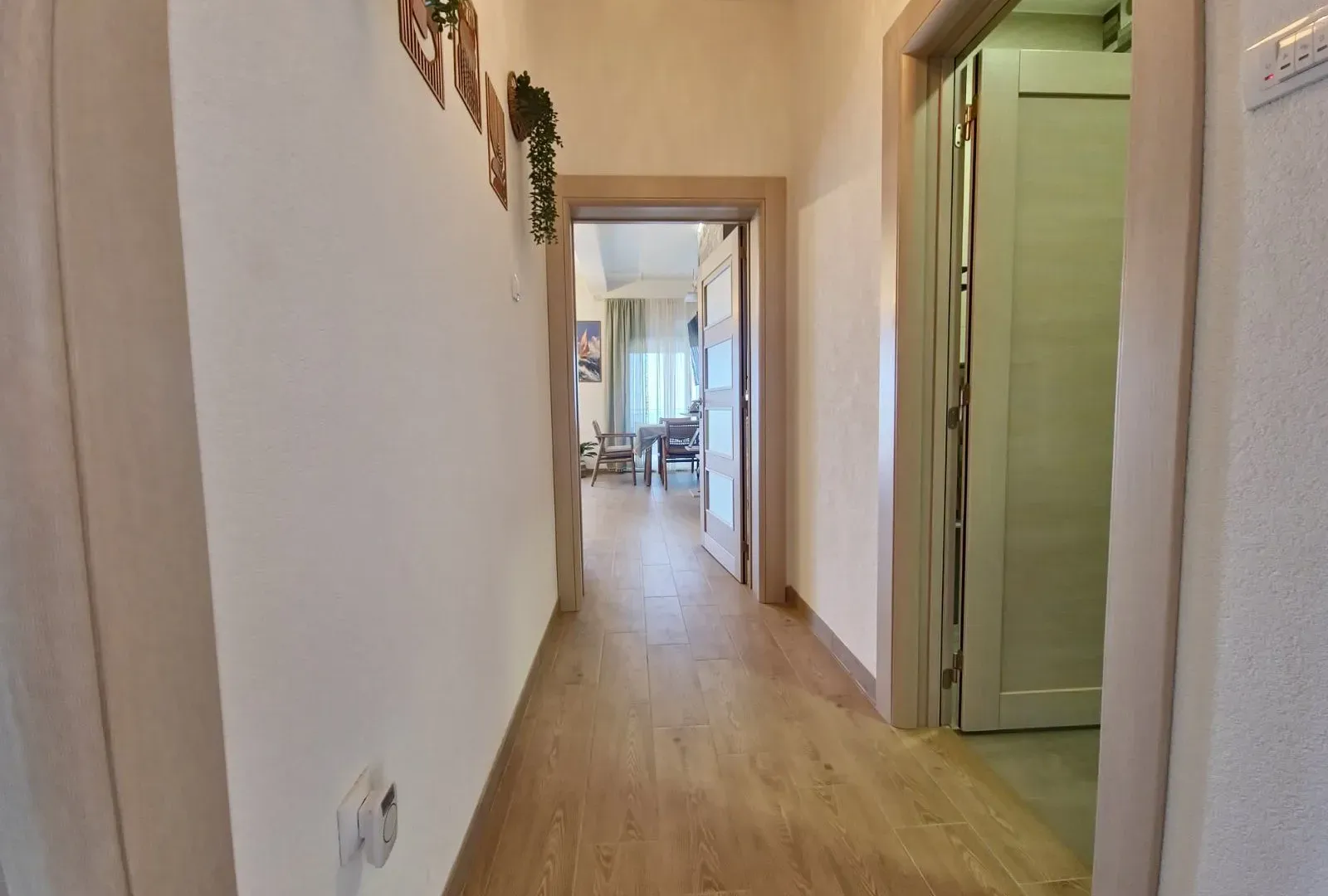 Izdavanje, kuća, 110m², Krimovica, Kotor